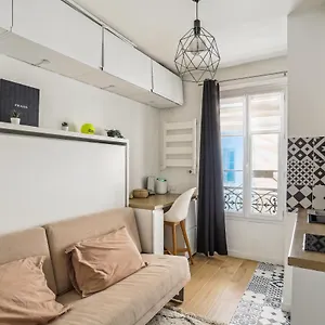  Appartement Small Comfortable Near Eiffel Tower France